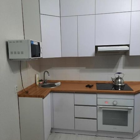 Кошкарбаева 45 Б Apartment Astana Bagian luar foto